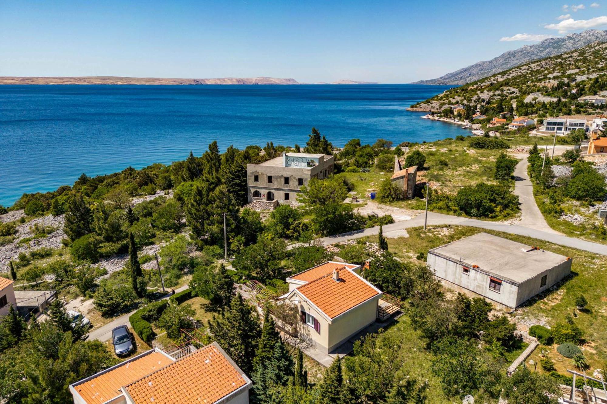Beachfront House Nada - Happy Rentals Карлобаг Экстерьер фото