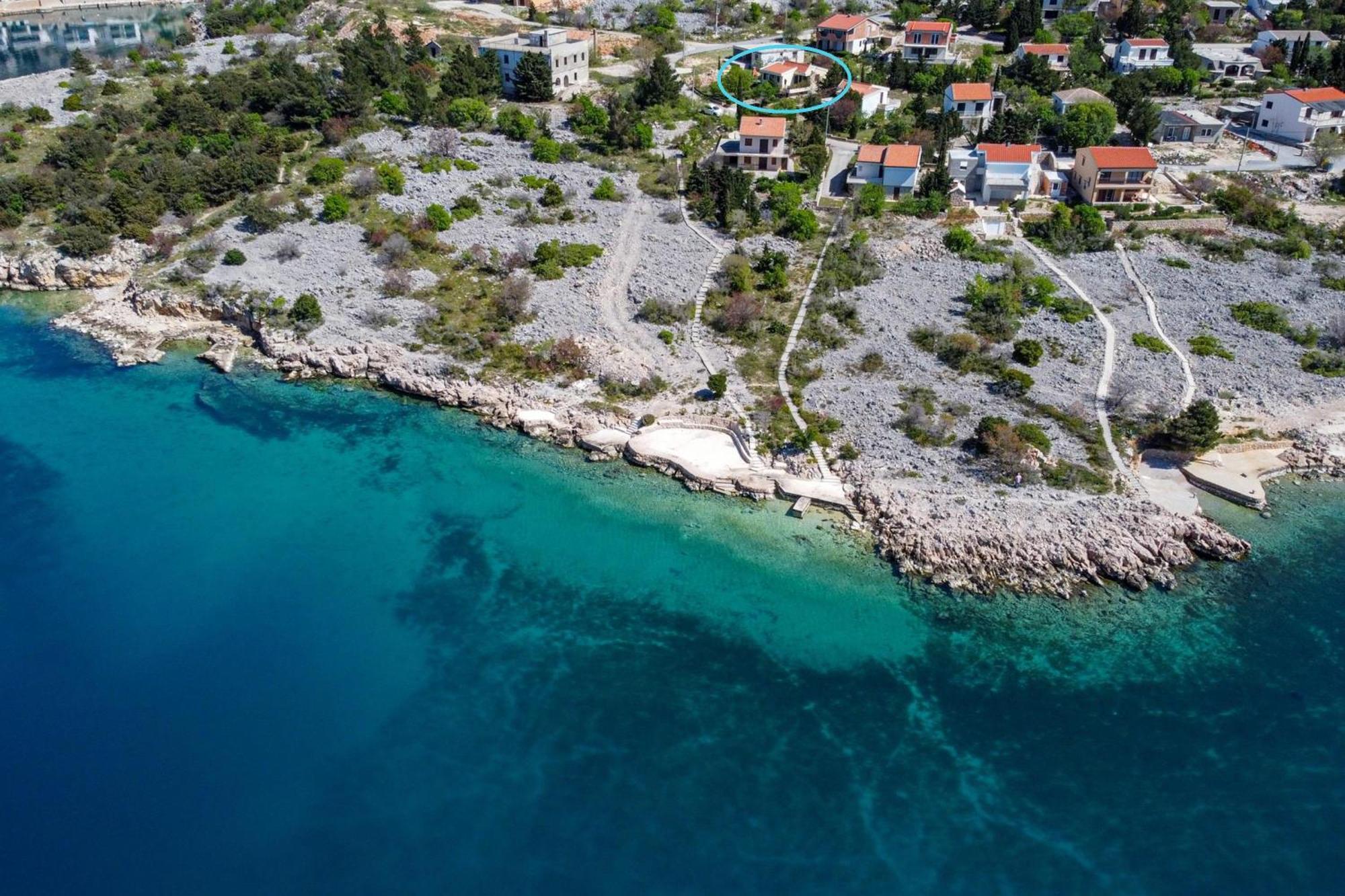 Beachfront House Nada - Happy Rentals Карлобаг Экстерьер фото